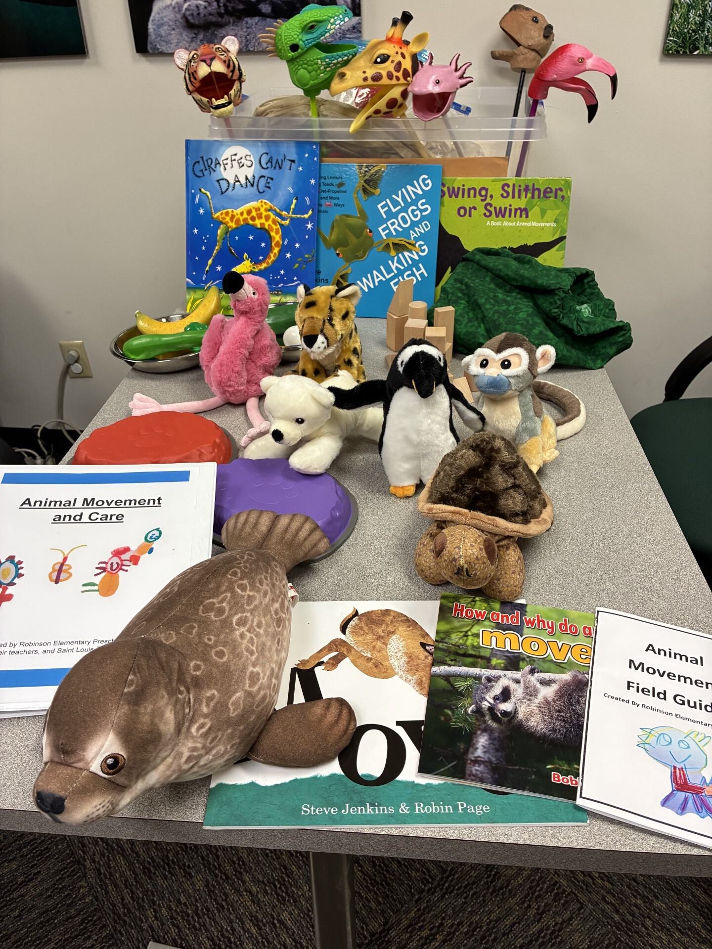 https://transforms.stlzoo.org/production/site/education/Animal-Movement-and-Care.jpg?w=1440&h=1920&auto=compress%2Cformat&fit=crop&dm=1791388797&s=45756cc2b169854b882da058dbc783c3